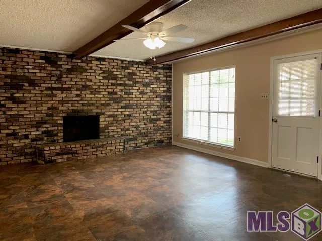 $1,750 | 40111 La Rochelle Road, Prairieville, LA 70769