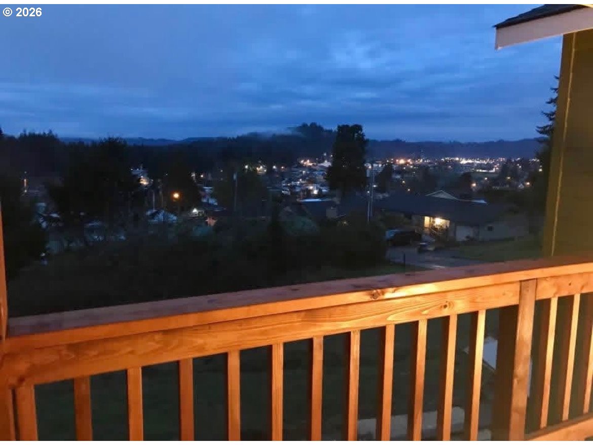 915 Bellevue Drive Reedsport, OR 97467 - Photo 38 of 38