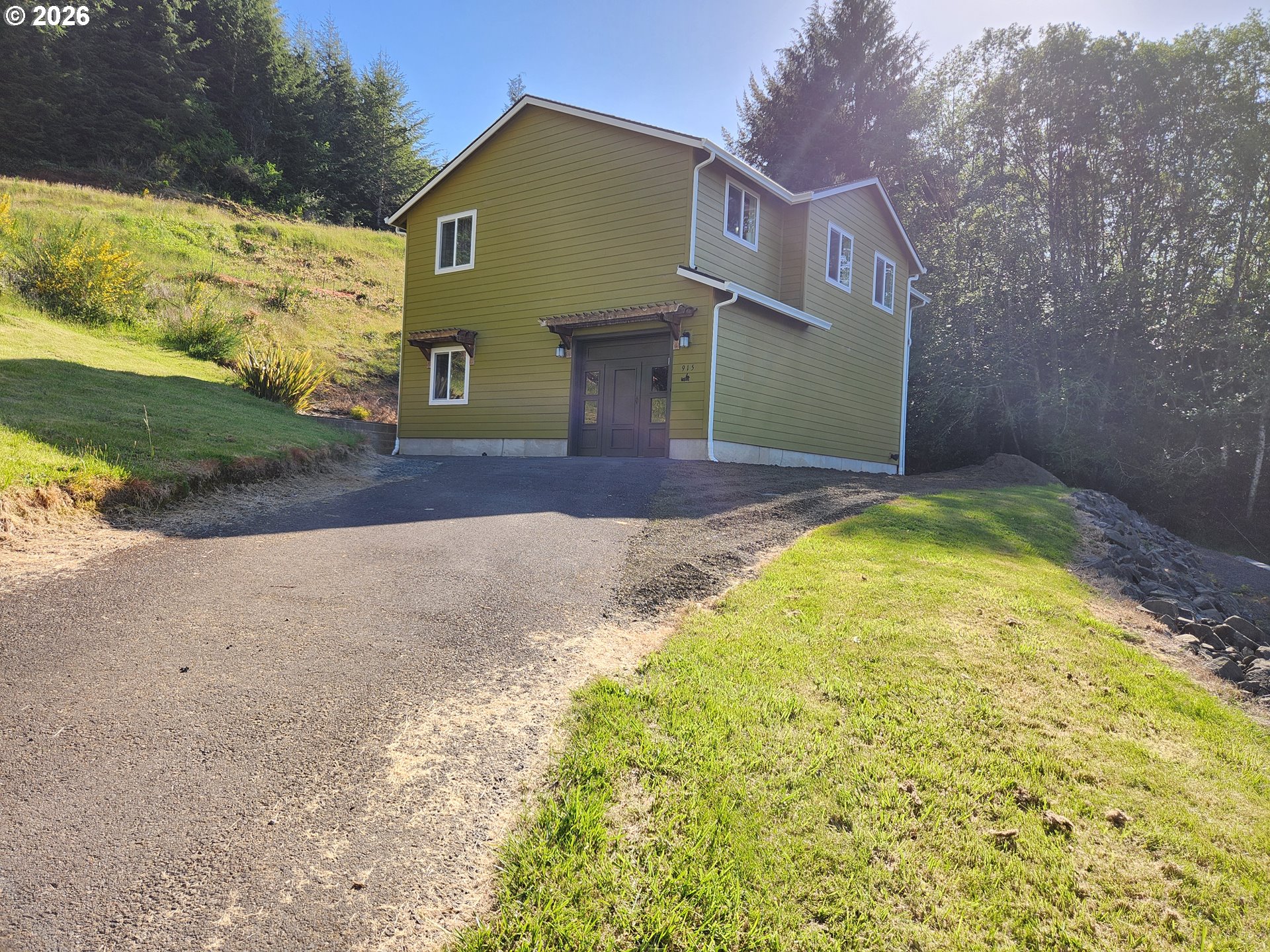 915 Bellevue Drive Reedsport, OR 97467 - Photo 6 of 38
