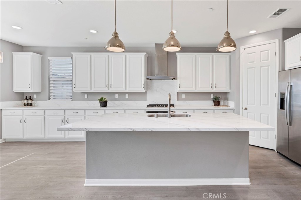 32059 Radiant Drive Temecula, CA 92591 - Photo 9 of 36