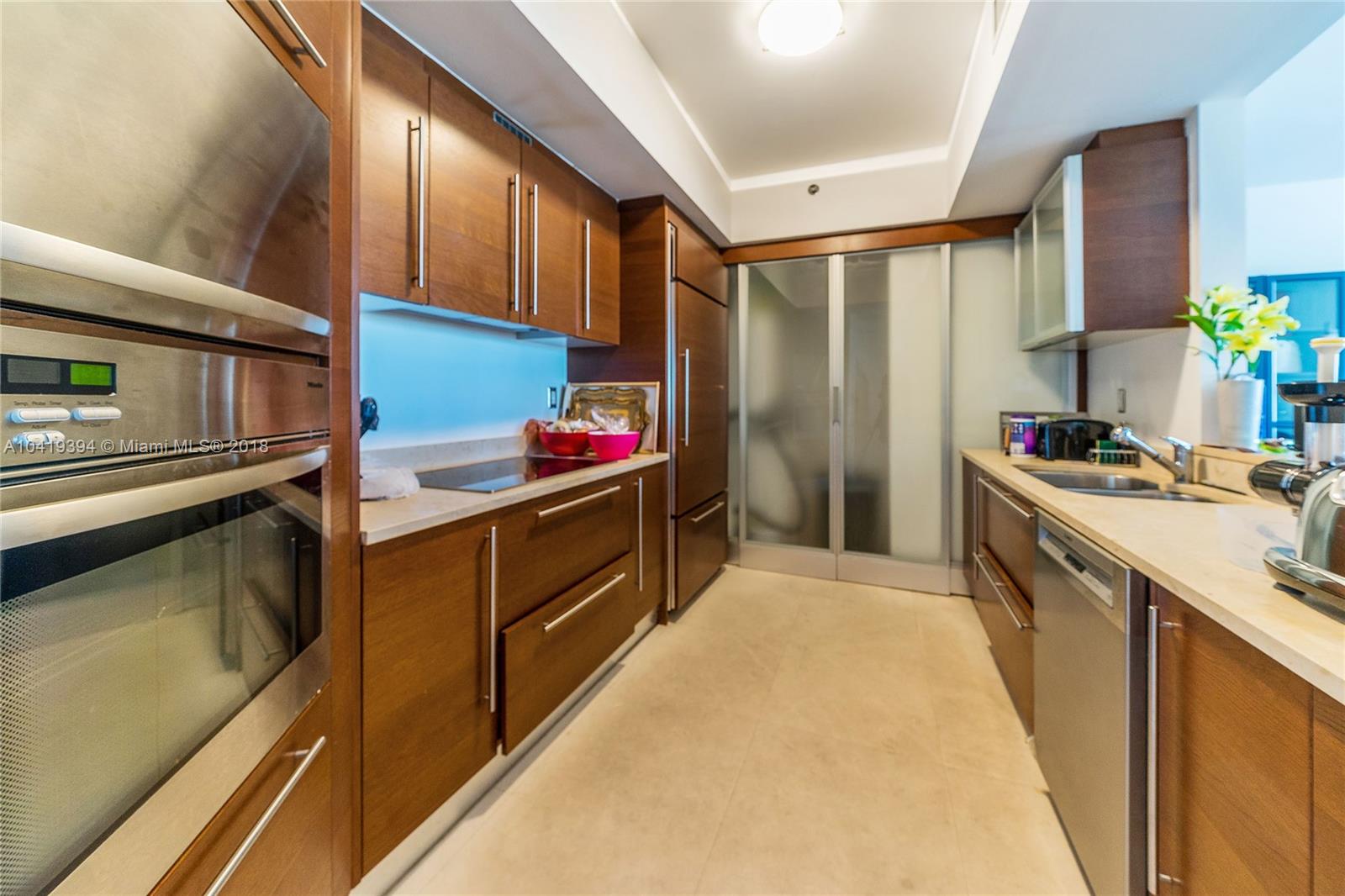 450 Alton Road, Unit 1506 Miami Beach, FL 33139 - Photo 4 of 23