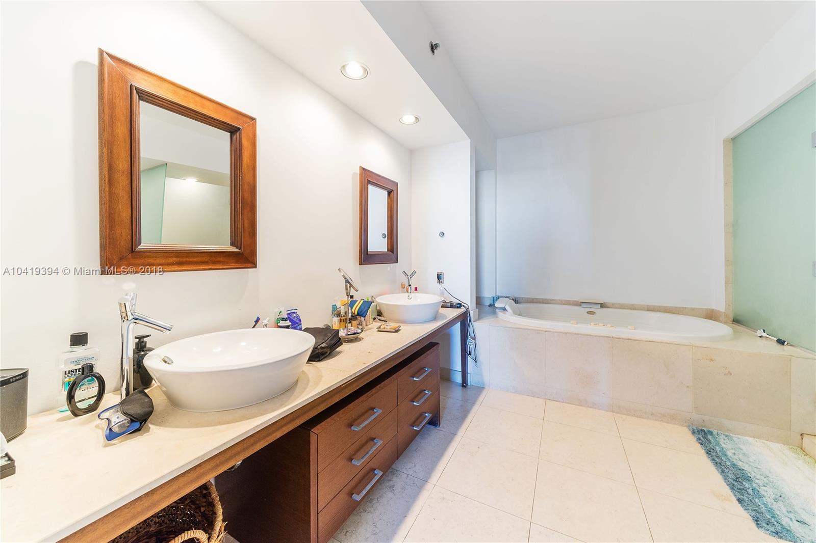 450 Alton Road, Unit 1506 Miami Beach, FL 33139 - Photo 7 of 23