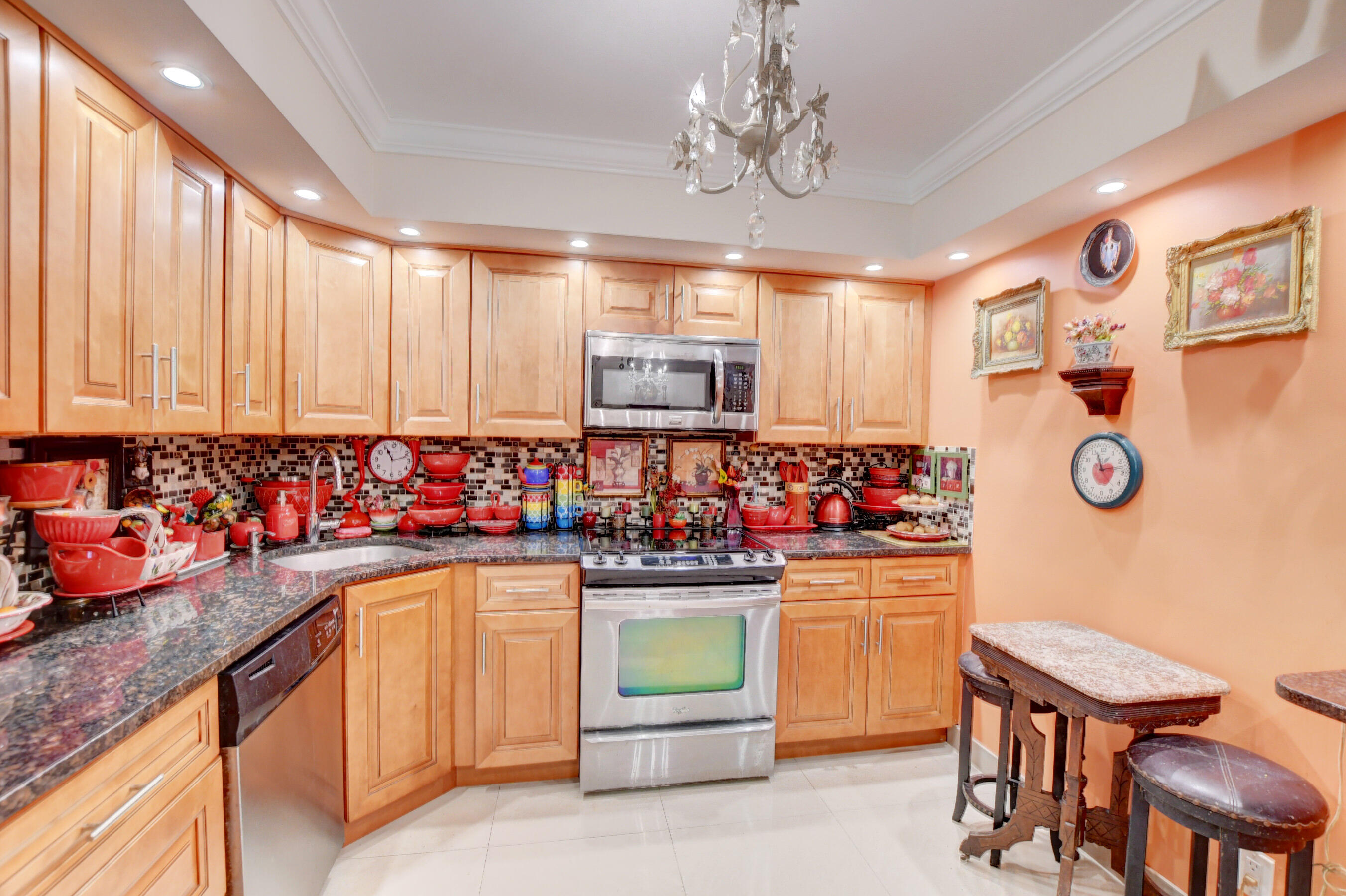 113 Capri B Delray Beach, FL 33484 - Photo 11 of 27 11_ebf_8412and4more