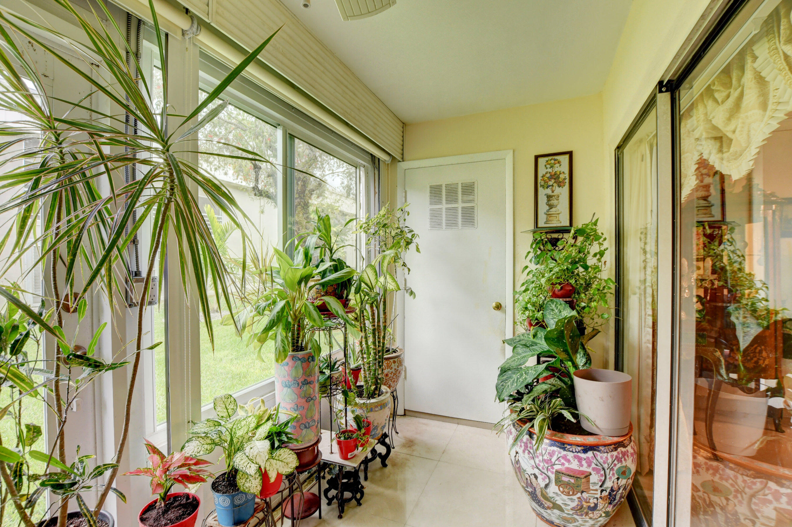 113 Capri B Delray Beach, FL 33484 - Photo 25 of 27 25_ebf_8482and4more