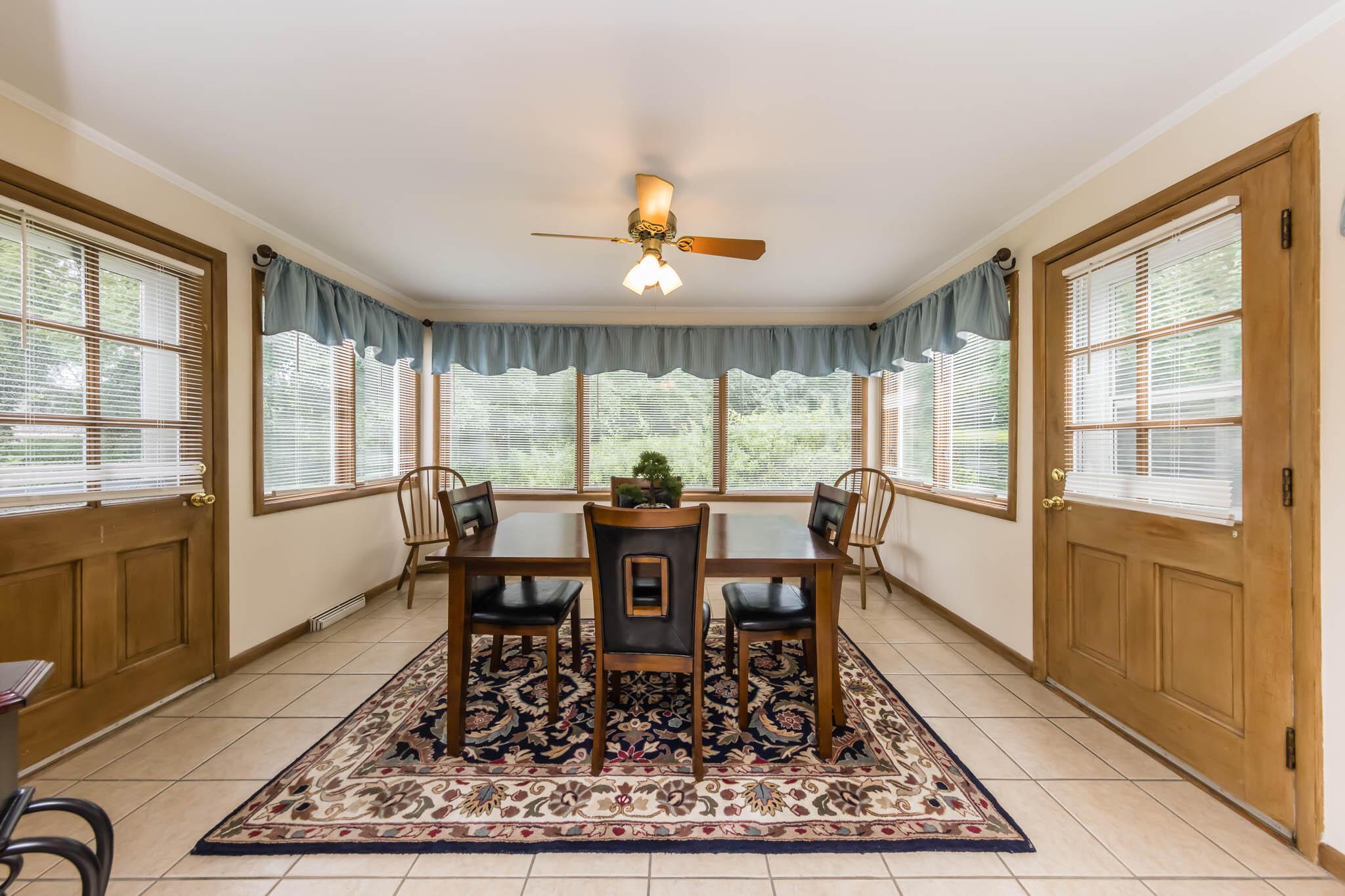 2840 Charing Road Upper Arlington, OH 43221 - Photo 21 of 39 Four-Season Room
