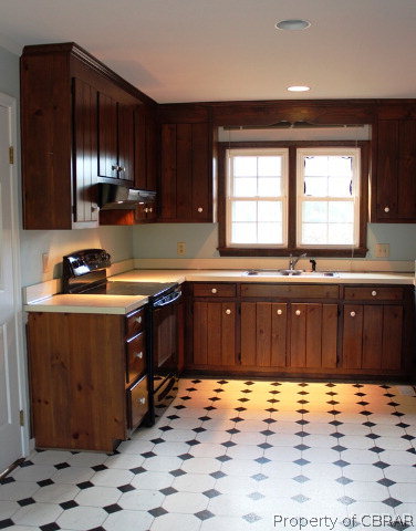 8267 Little England Road Hayes, VA 23072 - Photo 3 of 17