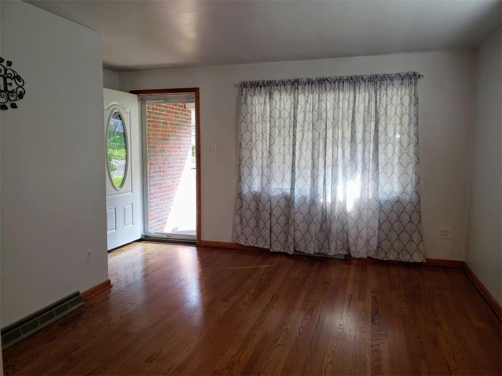 124 Whitestown Road Lyndora, PA 16045 - Photo 4 of 25