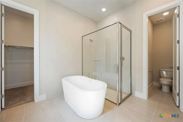 $564,957 | 237 Lacey Oak, Castroville, TX 78009