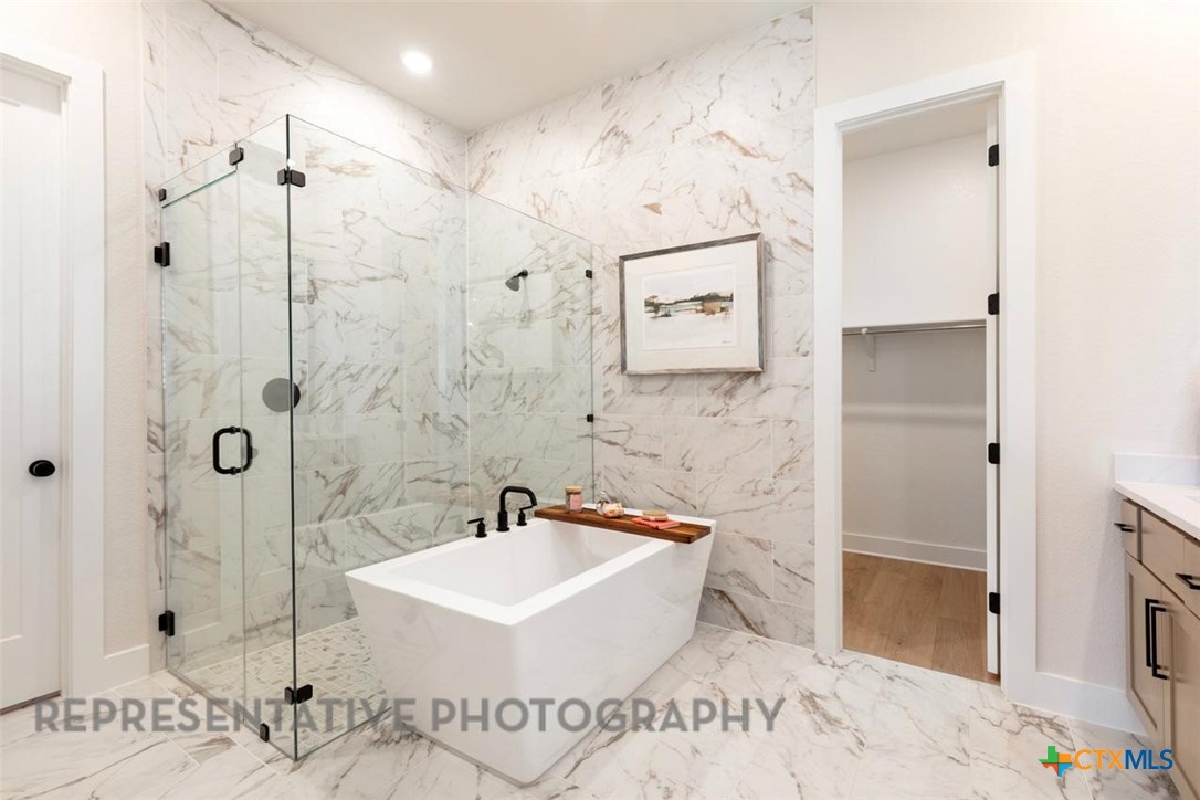 237 Lacey Oak Castroville, TX 78009 - Photo 20 of 46