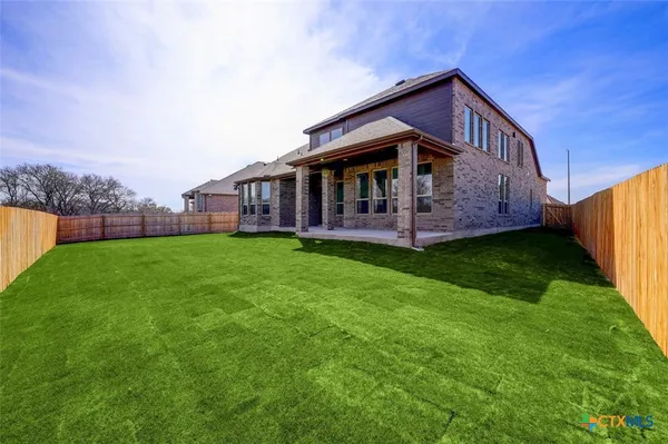 $564,957 | 237 Lacey Oak, Castroville, TX 78009