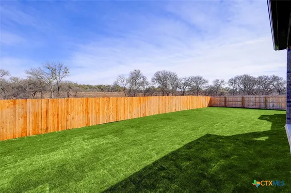 $564,957 | 237 Lacey Oak, Castroville, TX 78009