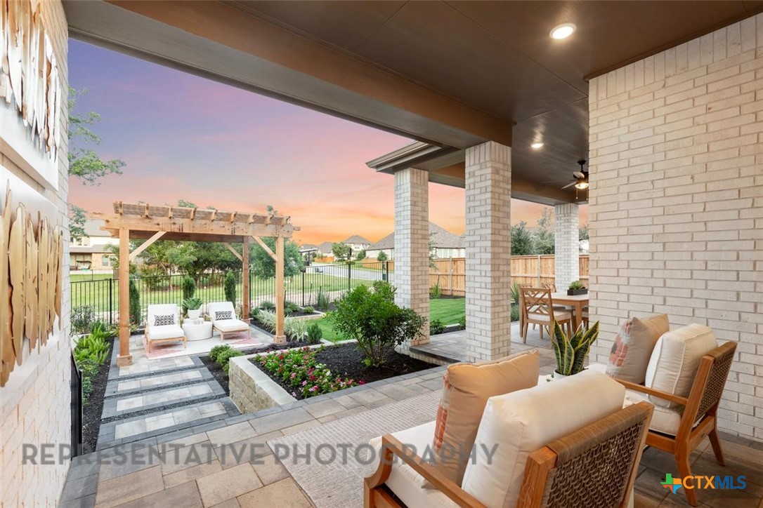 237 Lacey Oak Castroville, TX 78009 - Photo 45 of 46