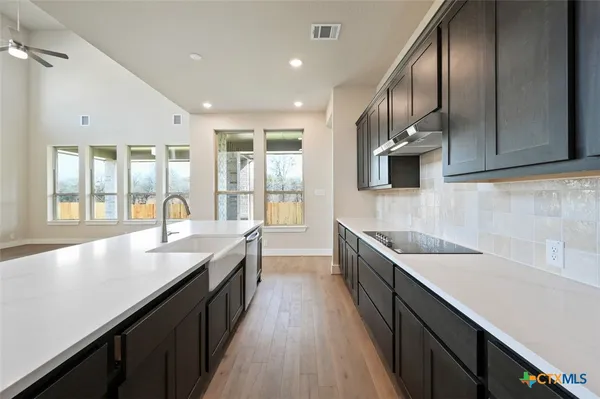 $564,957 | 237 Lacey Oak, Castroville, TX 78009