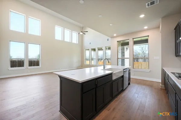 $564,957 | 237 Lacey Oak, Castroville, TX 78009