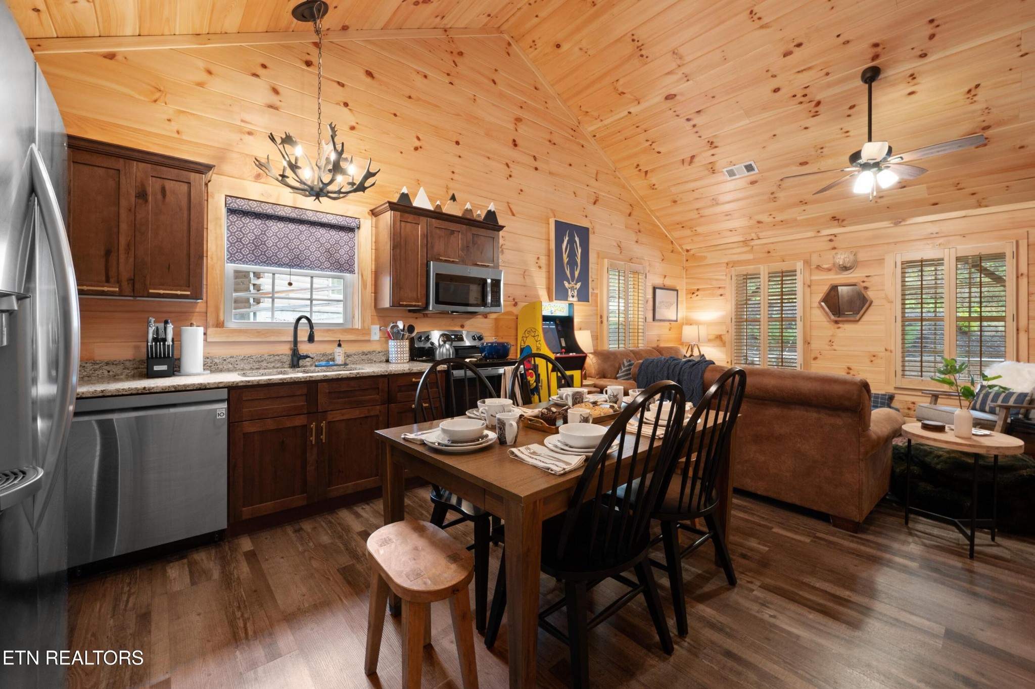 507 Golf Road Sevierville, TN 37863 - Photo 22 of 53