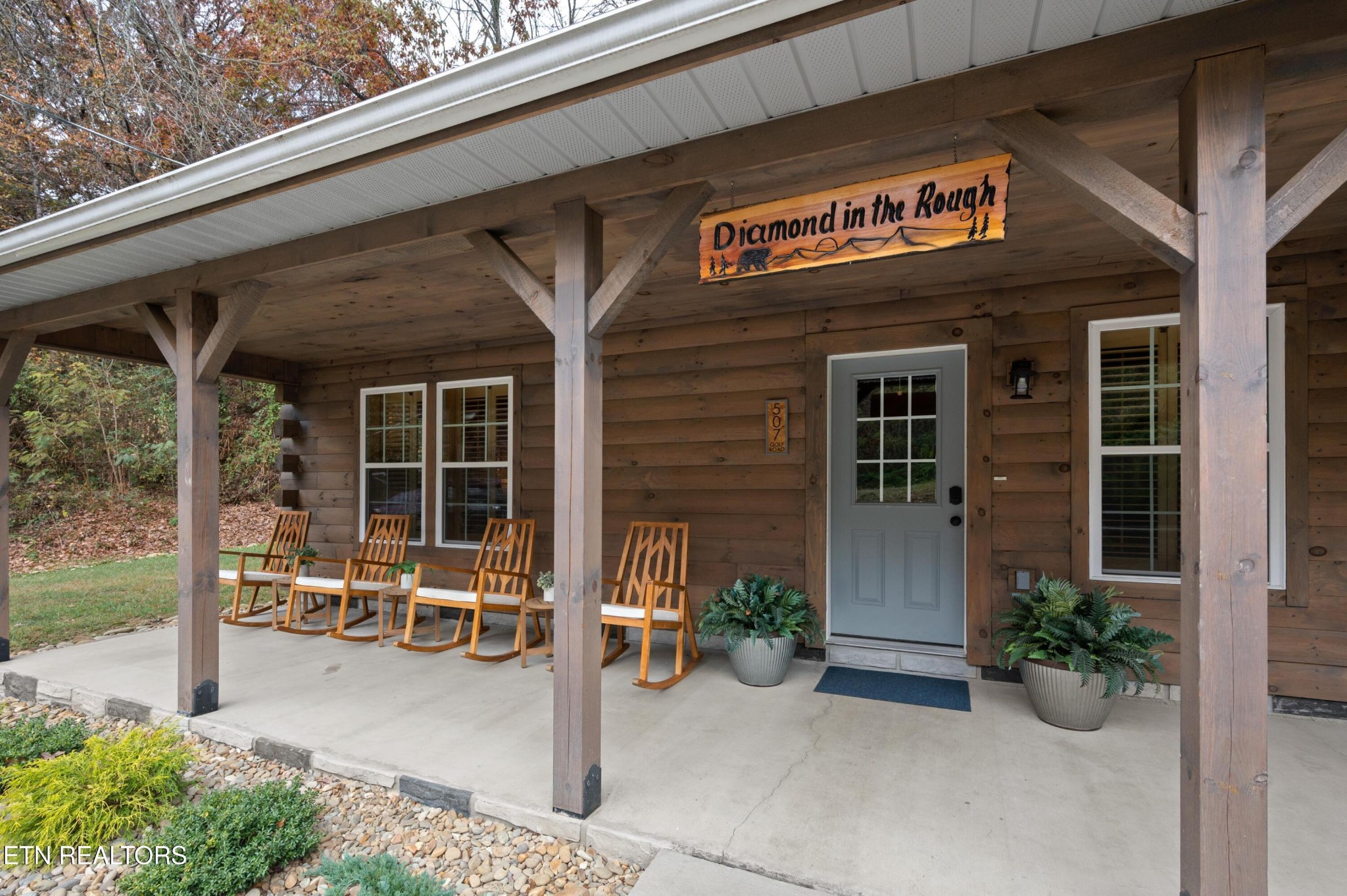 507 Golf Road Sevierville, TN 37863 - Photo 3 of 53