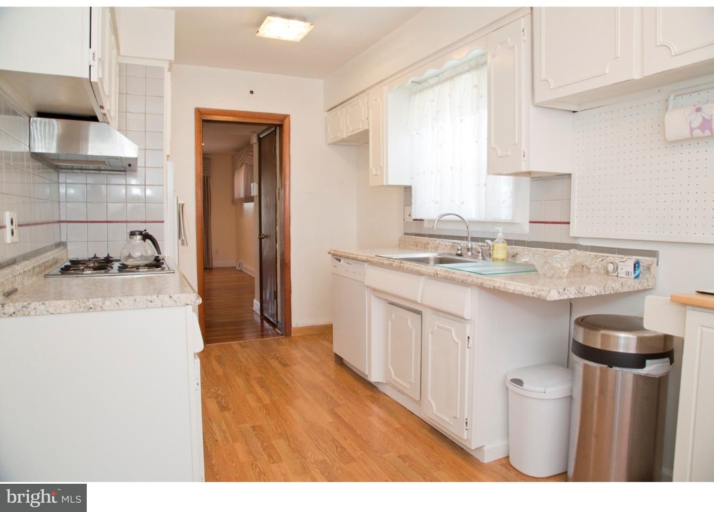 3739 Lankenau Road Philadelphia, PA 19131 - Photo 7 of 25 Kitchen