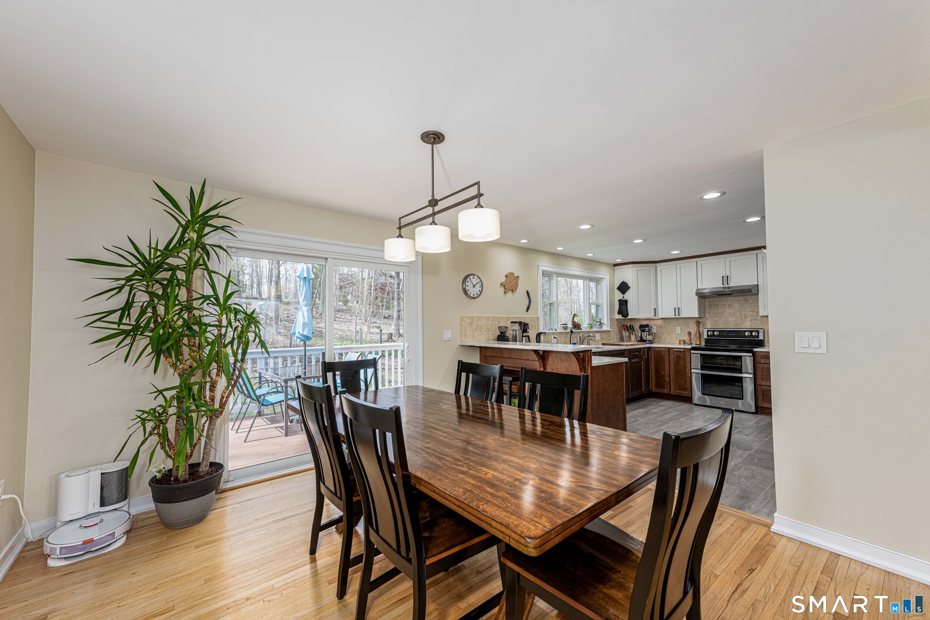 45 Booth Terrace Hamden, CT 06518 - Photo 13 of 39