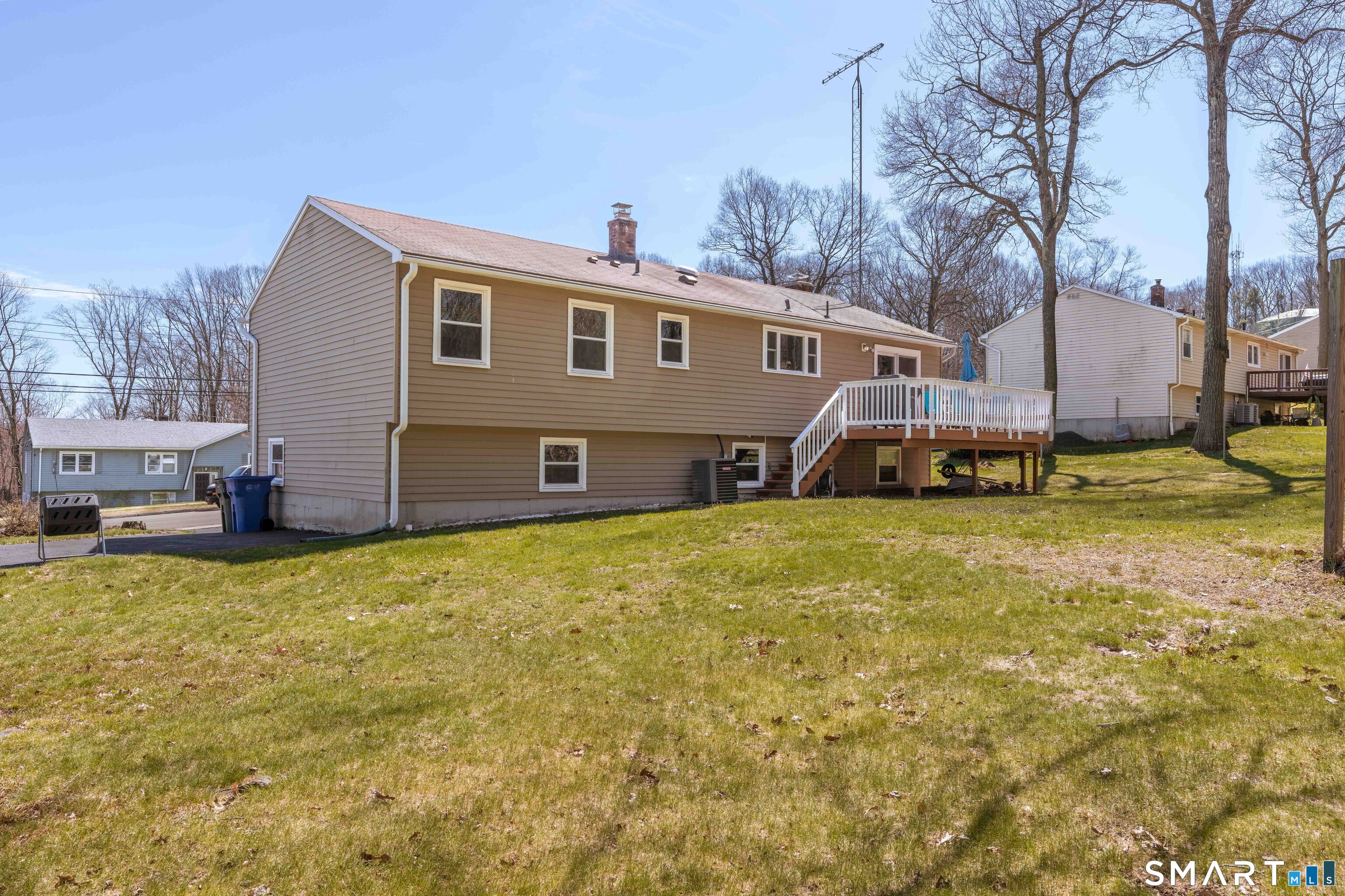 45 Booth Terrace Hamden, CT 06518 - Photo 4 of 39