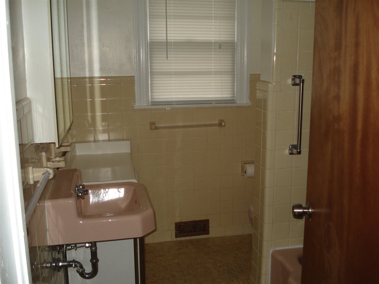 3315 Carolina Country Club Road Roebuck, SC 29376 - Photo 8 of 10 Gallery Image 8