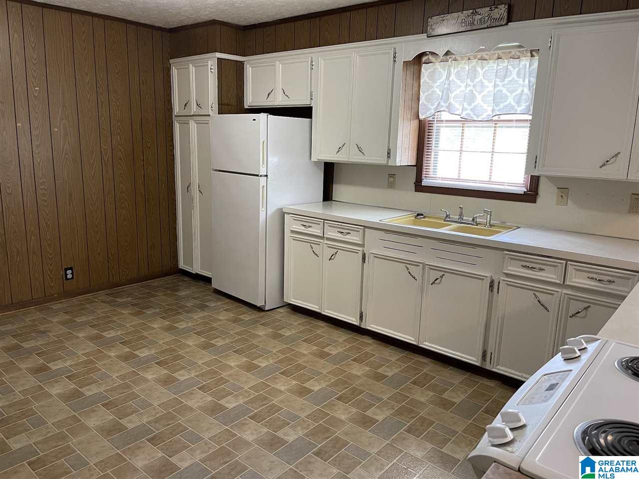 1004 Alexandria Road Southwest Jacksonville, AL 36265 - Photo 4 of 20
