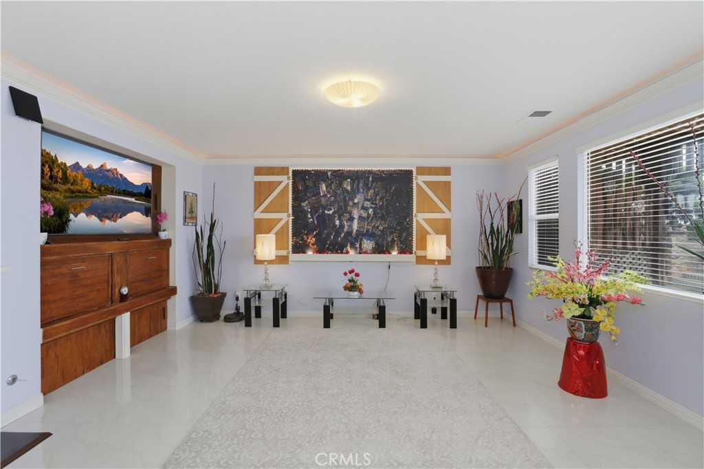 15979 Skyridge Drive Riverside, CA 92503 - Photo 21 of 59
