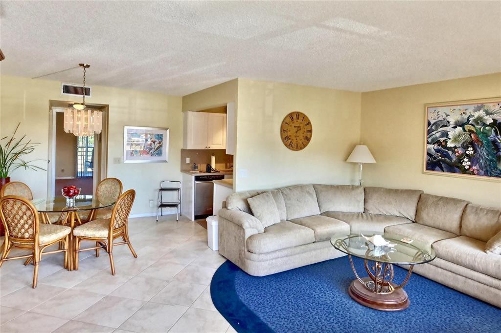 2045 Rexford Drive, Unit 2045 Boca Raton, FL 33434 - Photo 2 of 14 Living/dinning