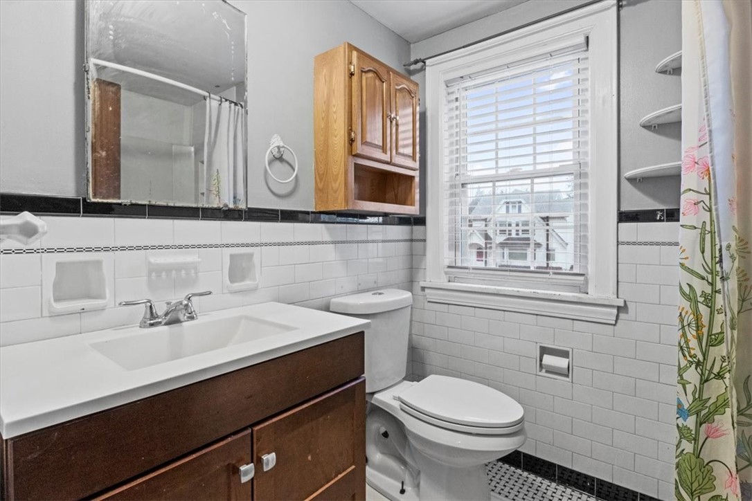 157 Wimbledon Road Irondequoit, NY 14617 - Photo 18 of 22