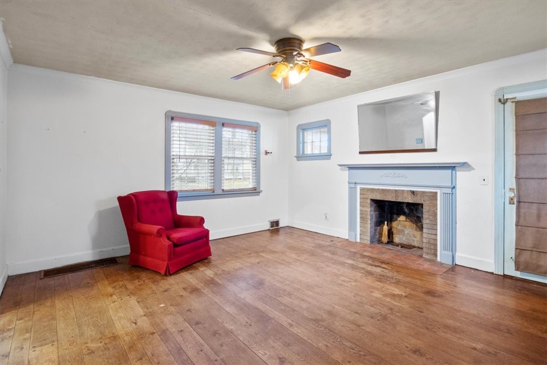 157 Wimbledon Road Irondequoit, NY 14617 - Photo 9 of 22