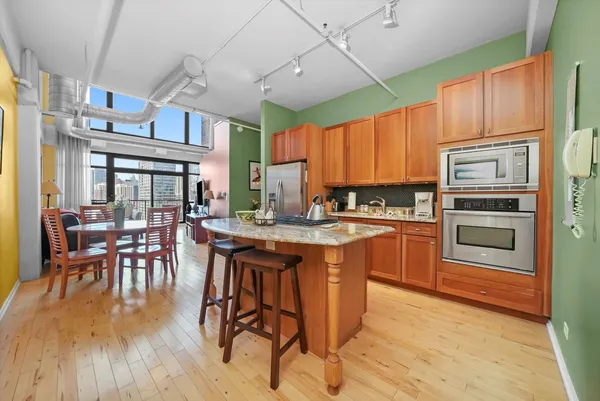 $3,800 | 1530 South State Street, Unit 1009, Chicago, IL 60605