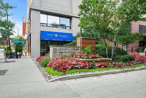 $3,800 | 1530 South State Street, Unit 1009, Chicago, IL 60605