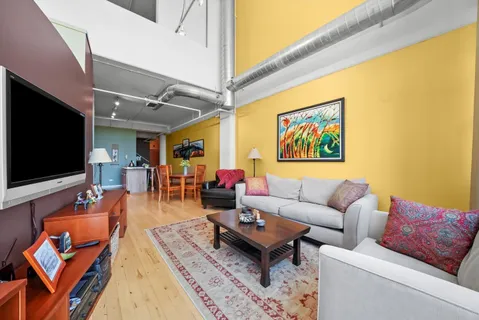 $3,800 | 1530 South State Street, Unit 1009, Chicago, IL 60605