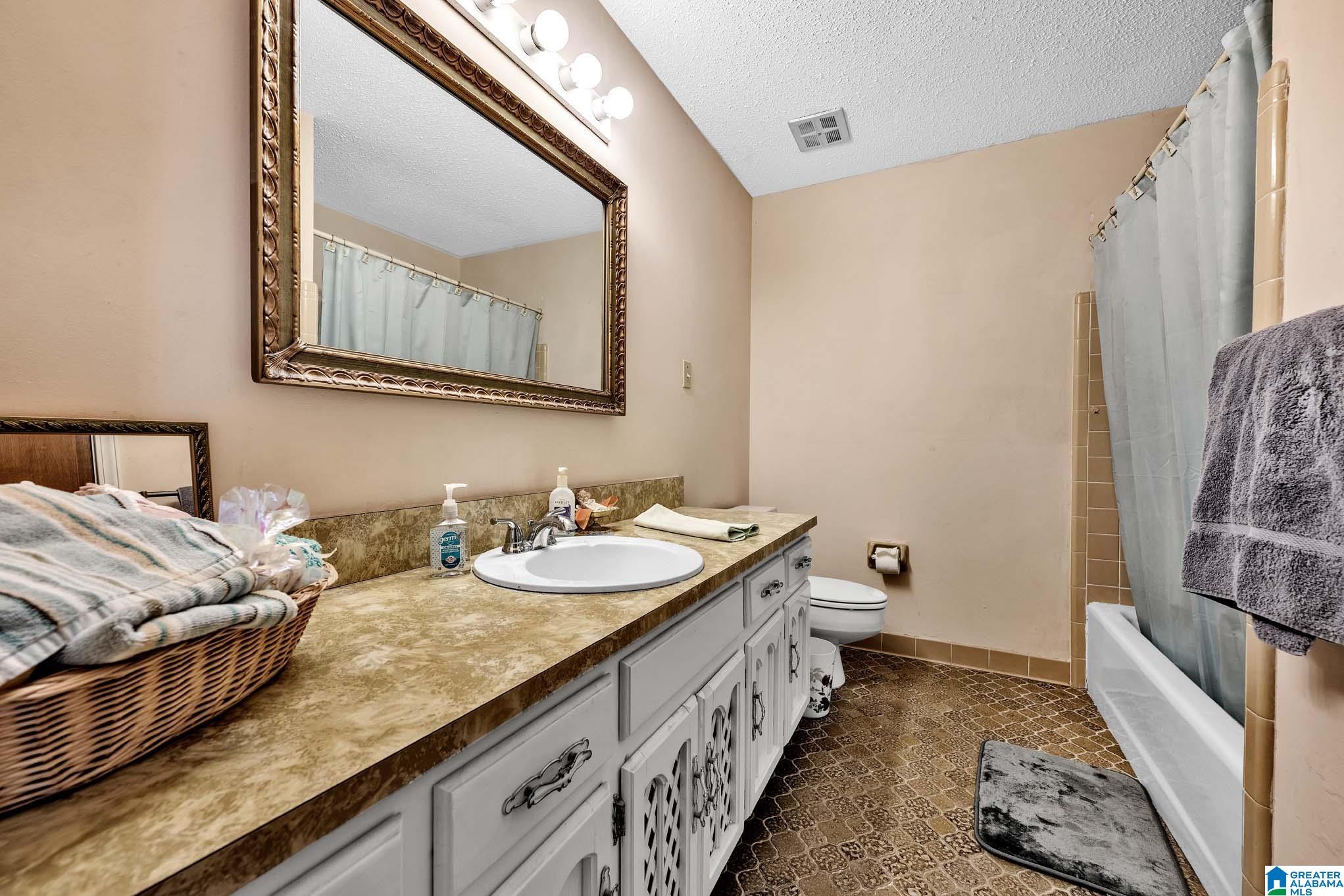 522 South Sanders Road Hoover, AL 35226 - Photo 30 of 39 Gallery Image 30