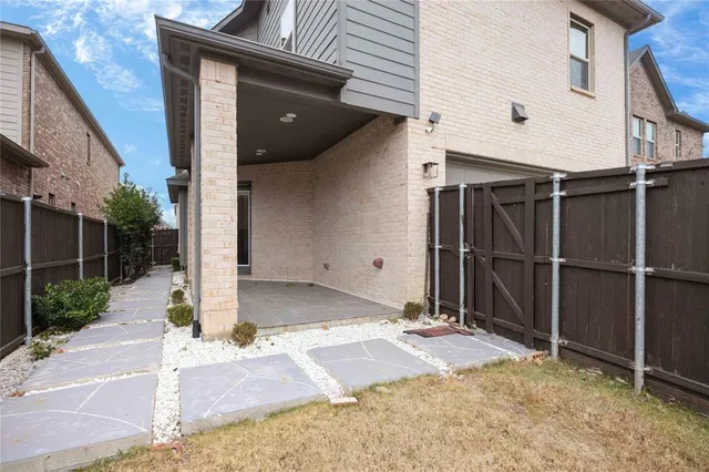 a view of an entrance to house