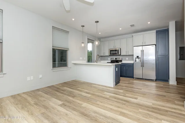 $289,900 | 2501 Bienville Boulevard, Unit 421, Ocean Springs, MS 39564