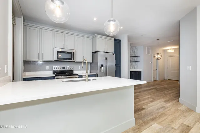 $289,900 | 2501 Bienville Boulevard, Unit 421, Ocean Springs, MS 39564