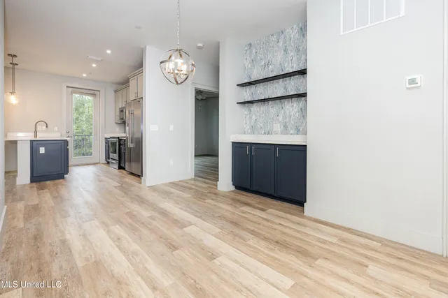 $289,900 | 2501 Bienville Boulevard, Unit 421, Ocean Springs, MS 39564