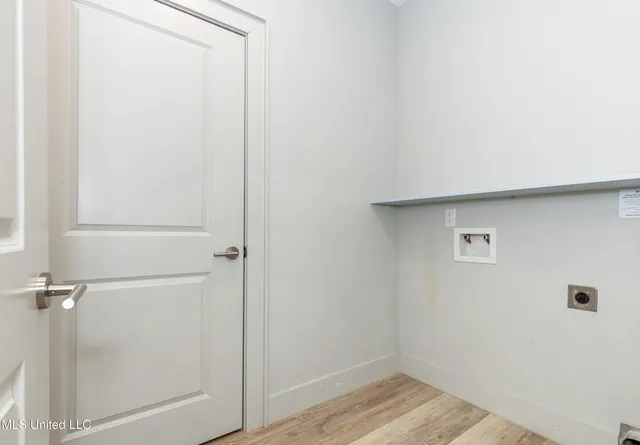 $289,900 | 2501 Bienville Boulevard, Unit 421, Ocean Springs, MS 39564