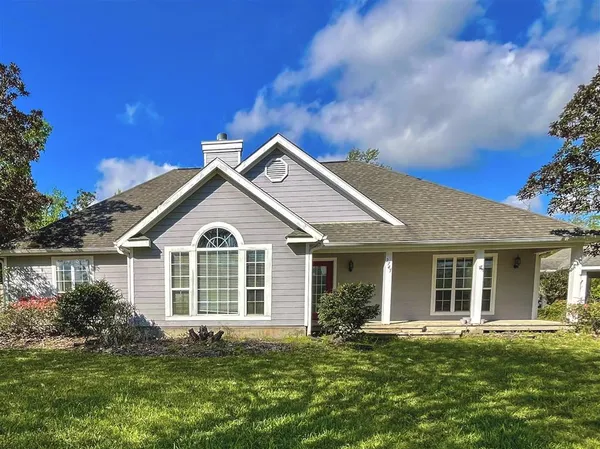$259,900 | 2745 Bay Forest Drive, Westlake, LA 70669