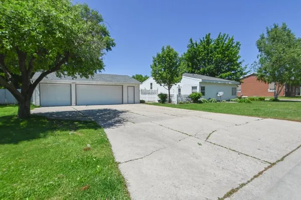 $354,900 | 1395 Western Avenue, Green Bay, WI 54303