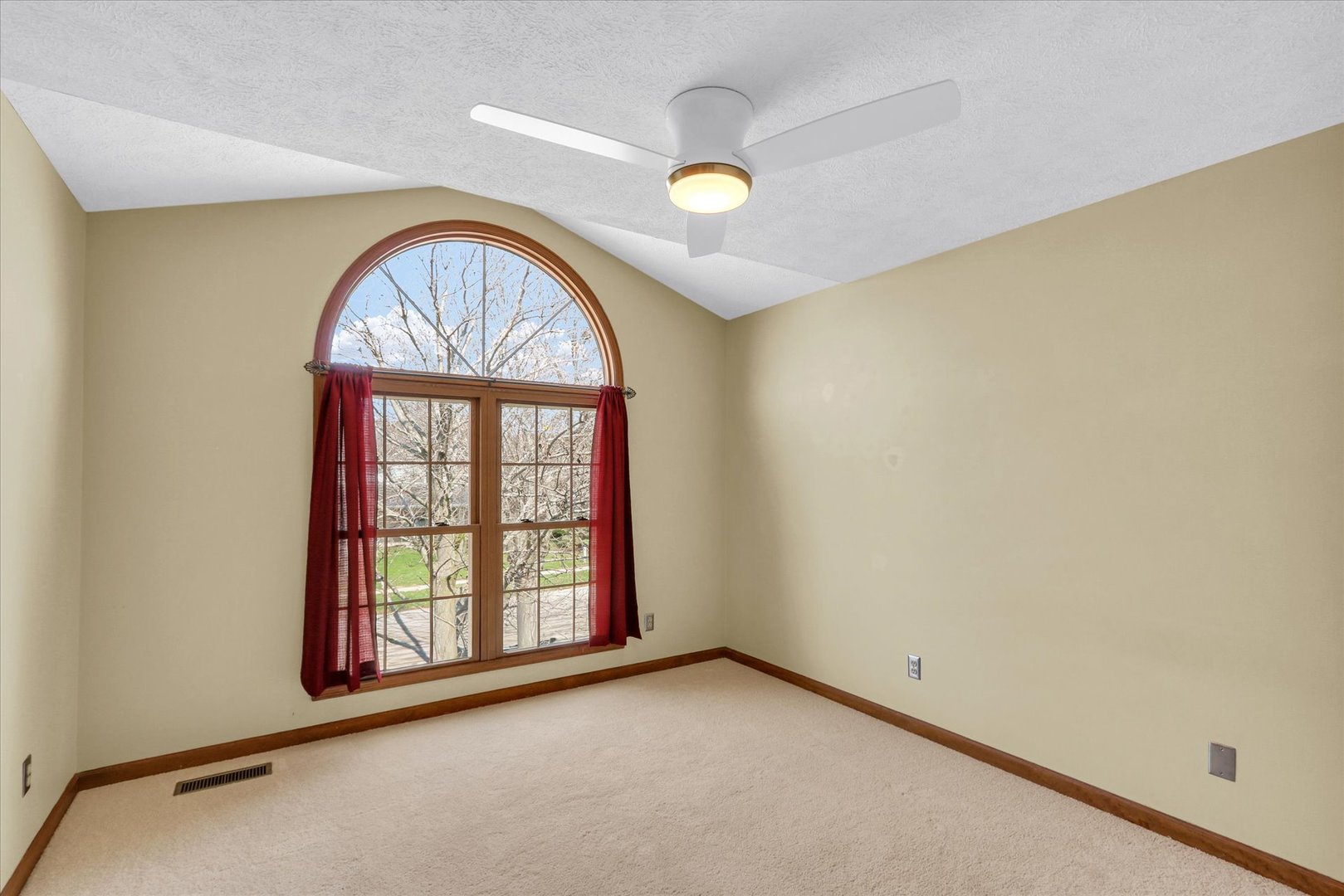 2807 Willow Bend Road Champaign, IL 61822 - Photo 25 of 46 Gallery Image 25