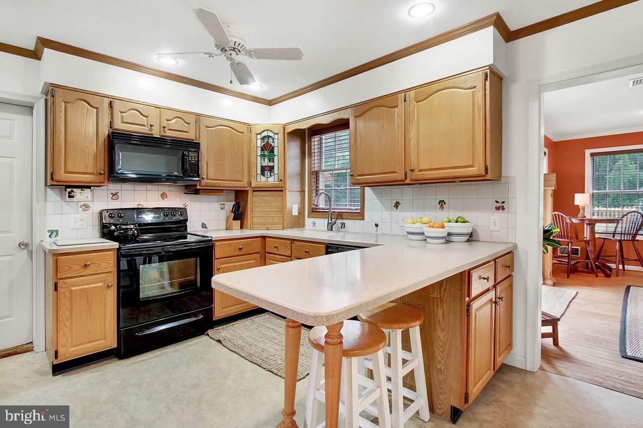 10 Harvey Road Hershey, PA 17033 - Photo 4 of 25 Gallery Image 4