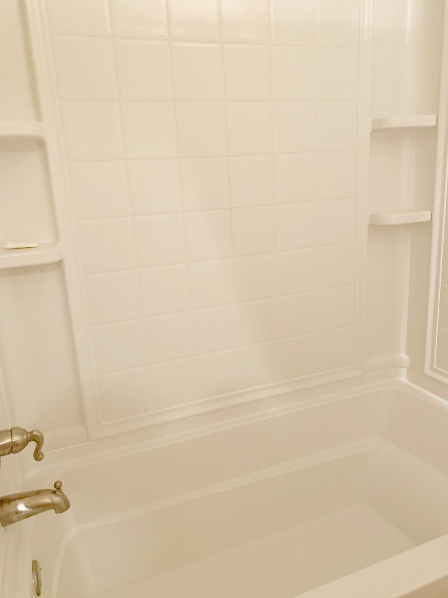 10017 Rutledge Pike Corryton, TN 37721 - Photo 12 of 38 a bathroom with a bathtub