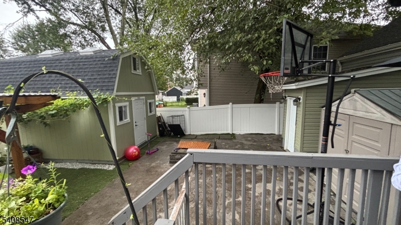 253 Conant Street Hillside, NJ 07205 - Photo 4 of 9