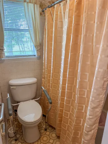 $249,900 | 270 Bode Street, El Campo, TX 77437