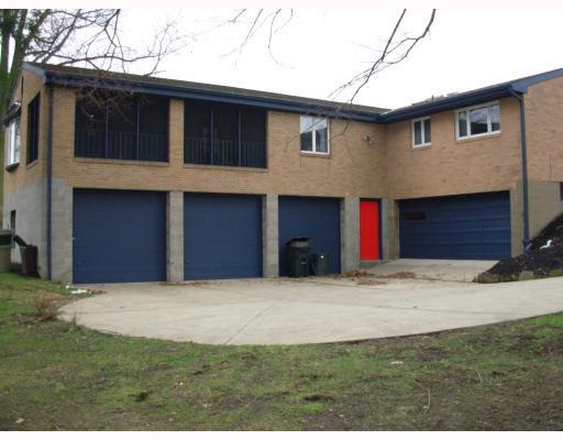 926 Valley View Avenue Pittsburgh, PA 15202 - Photo 2 of 9 Exterior Front. 5 Car heated Garage