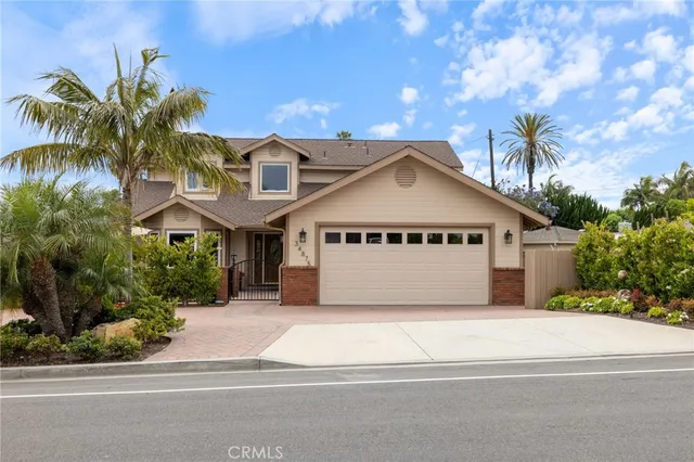 $2,395,000 | 34875 Calle Del Sol, Dana Point, CA 92624