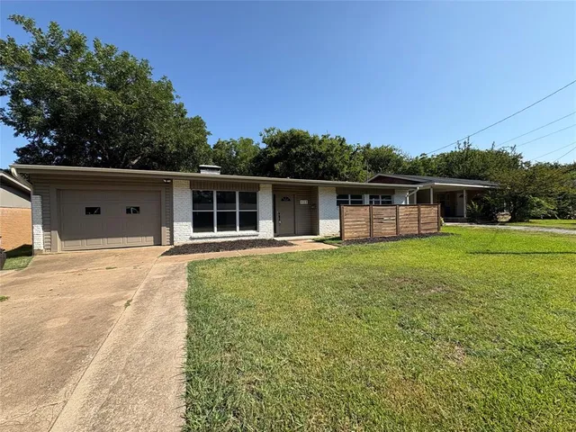 $234,900 | 425 West Lamberth Road, Sherman, TX 75092