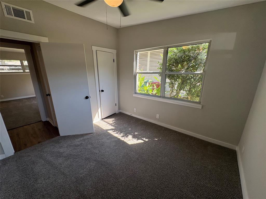 425 West Lamberth Road Sherman, TX 75092 - Photo 10 of 14