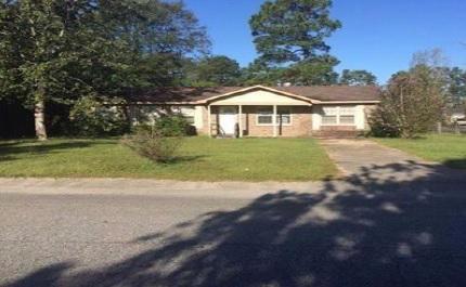300 Beauregard Road Summerville, SC 29486 - Photo 1 of 14 17